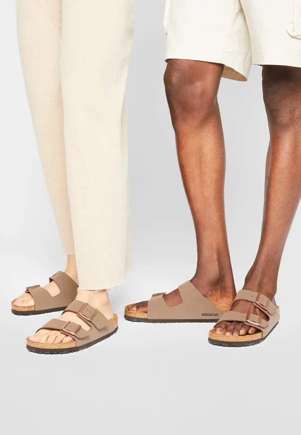 ARIZONA NARROW - Pantolette flach - mocca