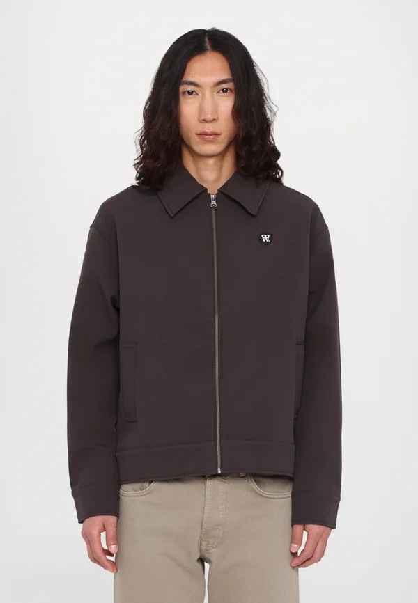ARO - Leichte Jacke - licorice