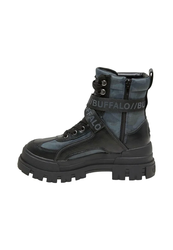 ASPHA COM - Cowboy-/Bikerstiefelette - black camo