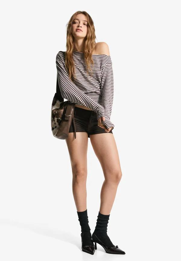 ASYMMETRIC STRIPED - Strickpullover - dark brown