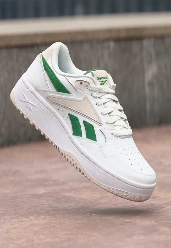 ATR CHILL - Sneaker low - footwear white/luxe grey/glen green