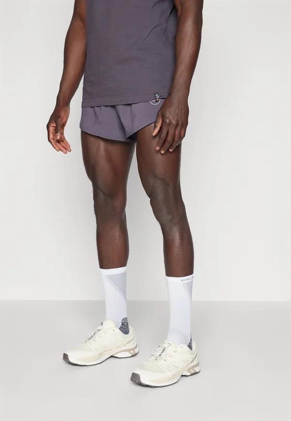 AUSTER SHORT  - Kurze Sporthose - onyx/chalk