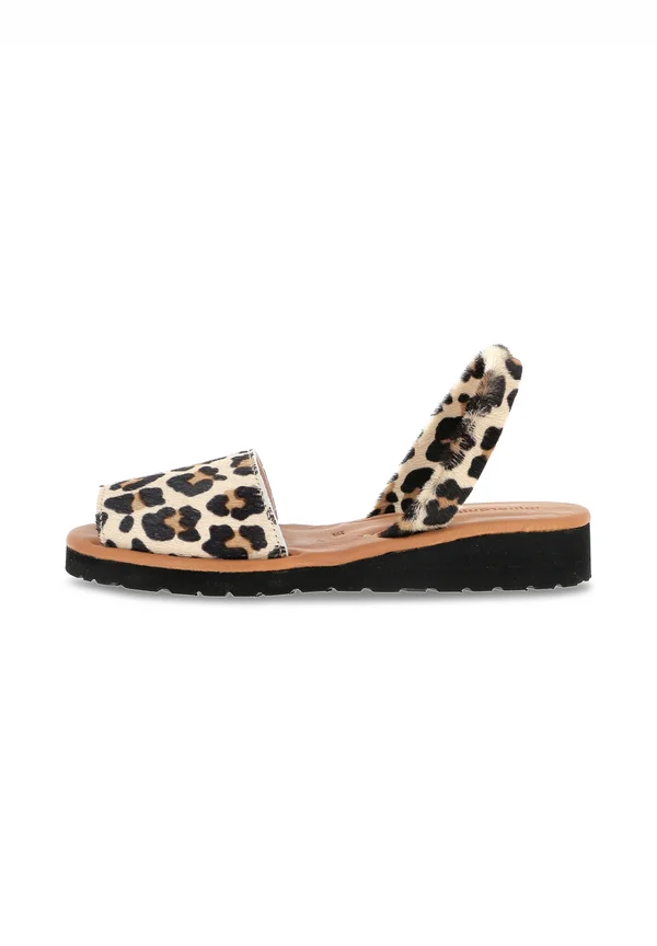 AVARCA PLATJA - Keilsandalette - leopard