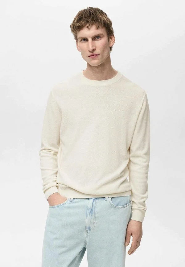 AVENA - Strickpullover - ivory white