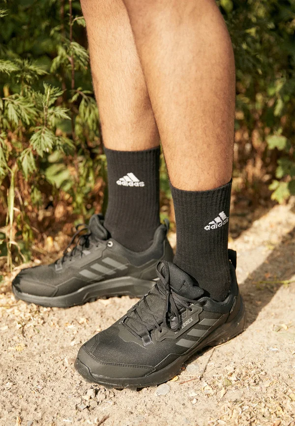 AX4 GORE-TEX® HIKING - Hikingschuh - core black/carbon/grey four