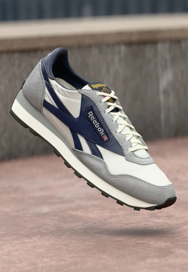 AZTEC II UNISEX - Sneaker low - grey 3/chalk/vector navy