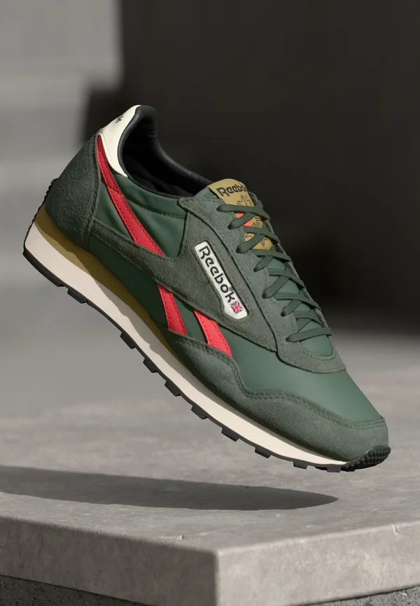 AZTEC II UNISEX - Sneaker low - grit green/semi orange flare/alabaster