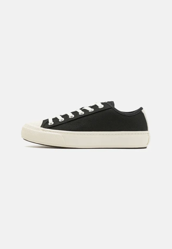 BACKCOURT 2.0 - Sneaker low - black/off white