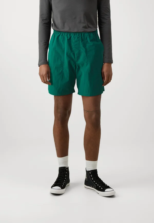 BAGGIE EASY - Shorts - aventurine green