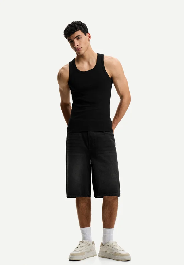 BAGGY - BERMUDA - Jeans Shorts - black