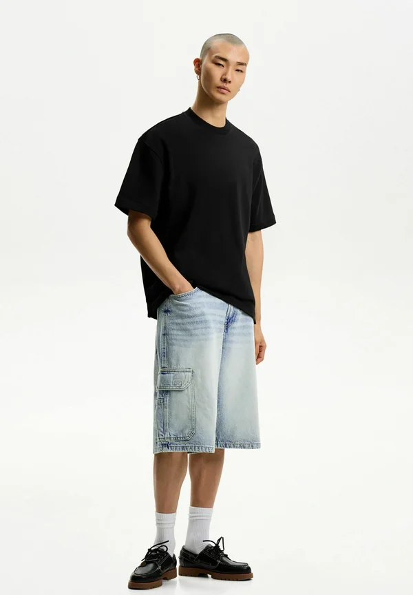 BAGGY CARGO - Jeans Shorts - blue denim