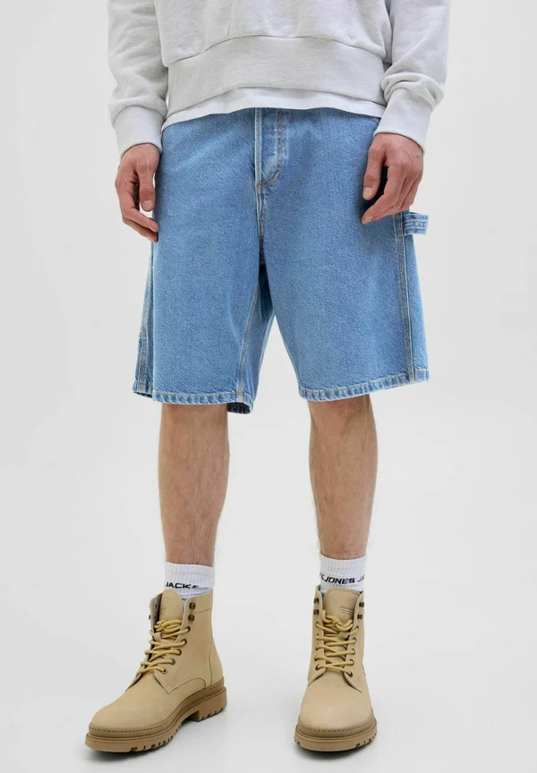 BAGGY - Jeans Shorts - light blue denim