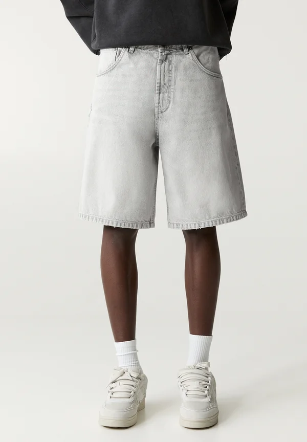 BAGGY - Jeans Shorts - light grey