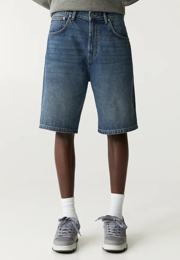 BAGGY - Jeans Shorts - mottled blue