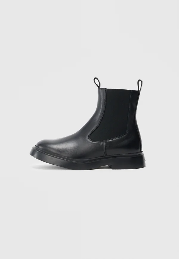 BANK - Stiefelette - black