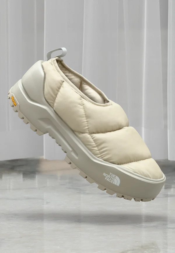 BASE CAMP THERMOBALL MULE UNISEX - Clogs - calacatta