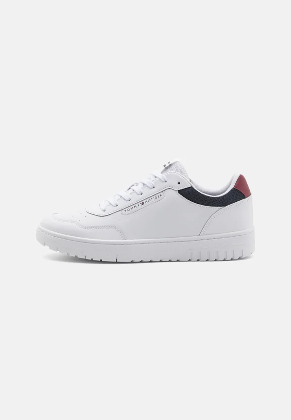 BASKET CORE LITE - Sneaker low - white