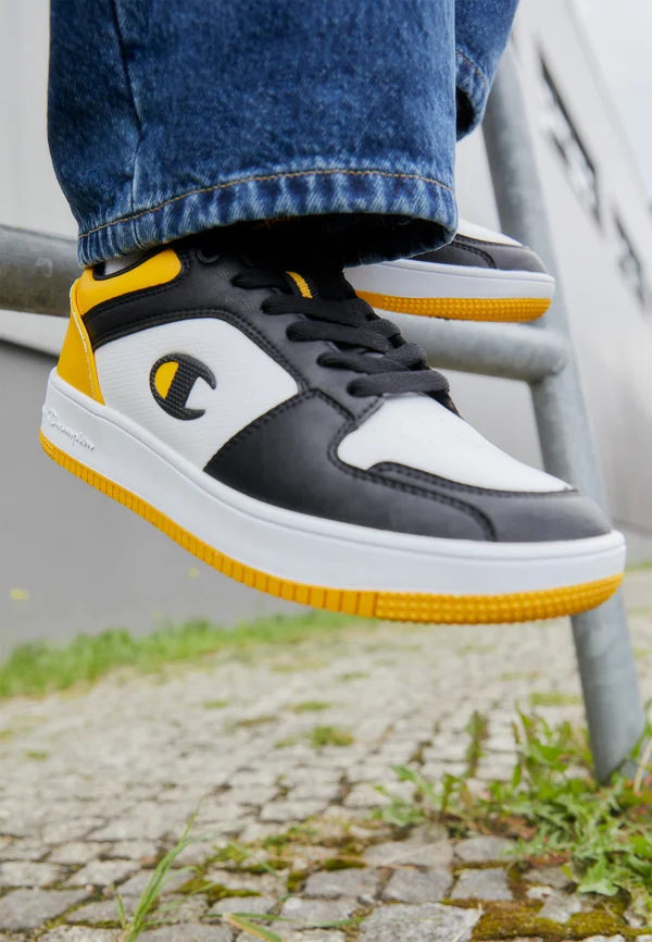 Basketballschuh - white/black/yellow