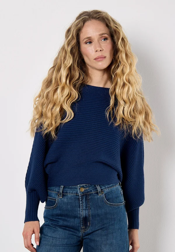 BATWING CROP  - Strickpullover - blue