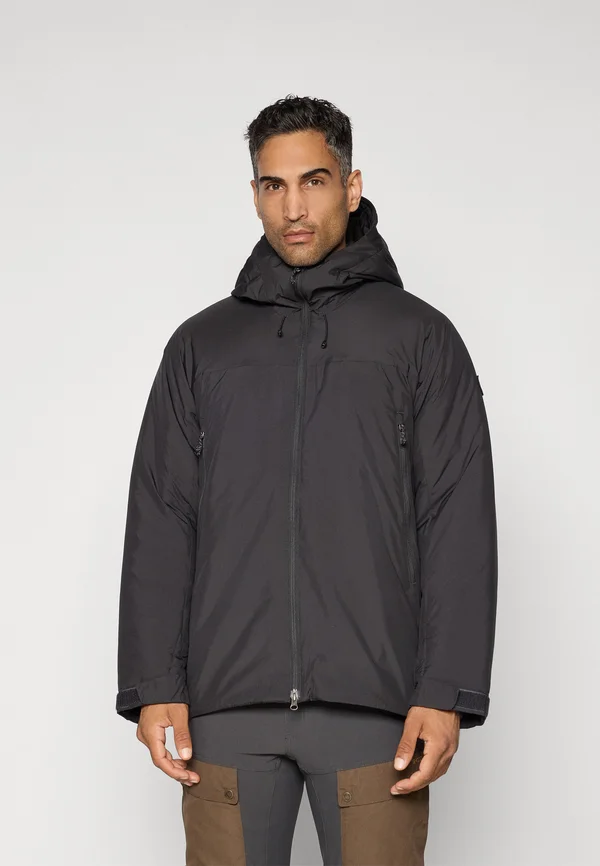 BERGTAGEN 130 INSULATION JKT M - Winterjacke - black/deep forest