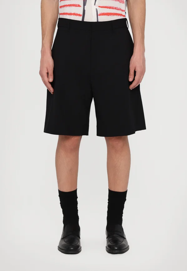 BERMUDA - Shorts - black