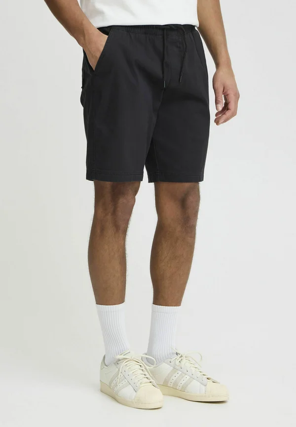 BHEDNAN - Shorts - black