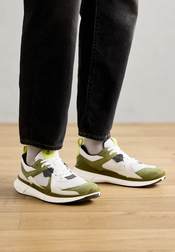 BIOM 2.2 - Sneaker low - acorn/white/shadow white