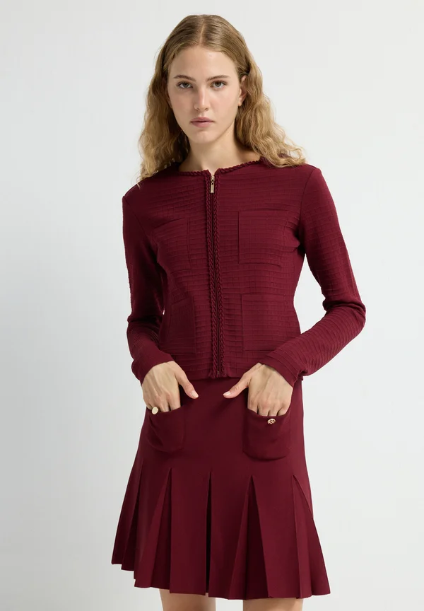 Blazer - claret red