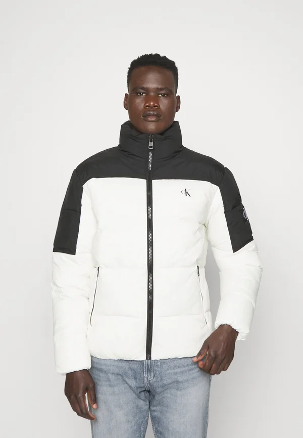 BLOCKING PUFFER JACKET - Winterjacke - ivory/black