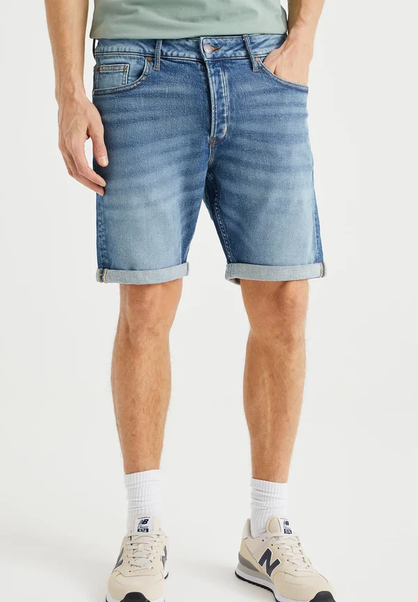 BLUE RIDGE - Jeans Shorts - blue