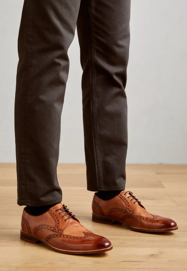 BOBBY 5 - Business-Schnürer - cognac