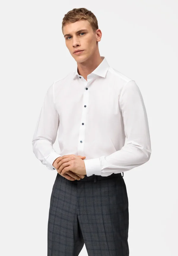 BODY FIT - Businesshemd - white