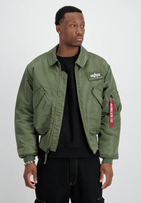 Bomberjacke - sage green (100102-01)