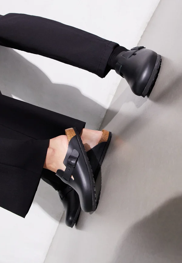 BOSTON NARROW FIT - Pantolette flach - schwarz