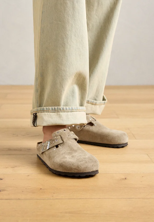 BOSTON RIVET LEVE TAUPEN - REGULAR - Pantolette flach - taupe