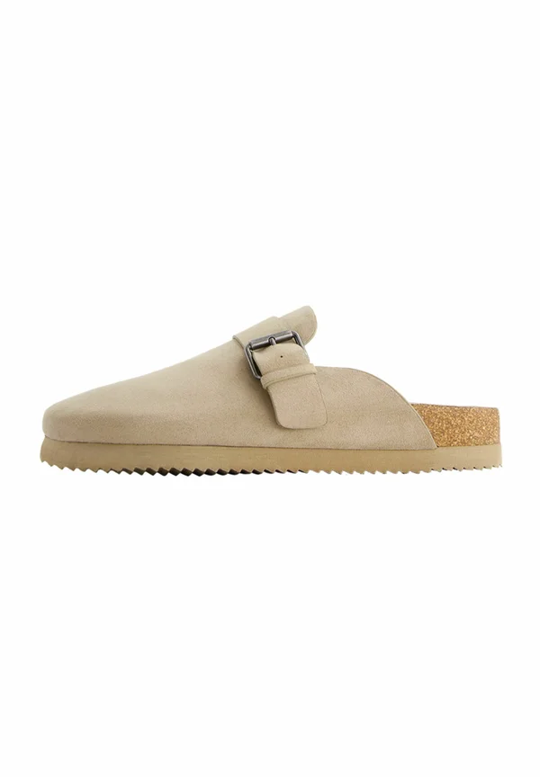 BUCKLE DETAIL - Clogs - sand