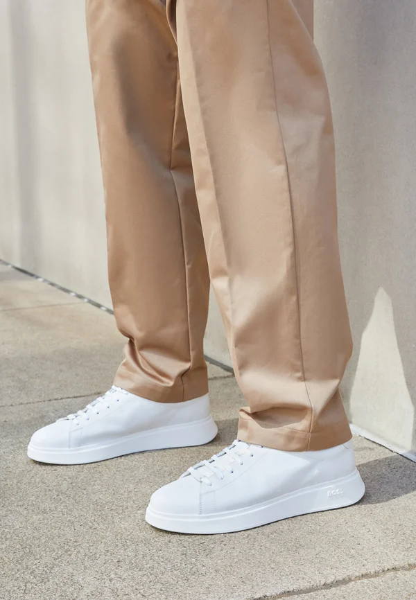 BULTON RUNN LT N - Sneaker low - white