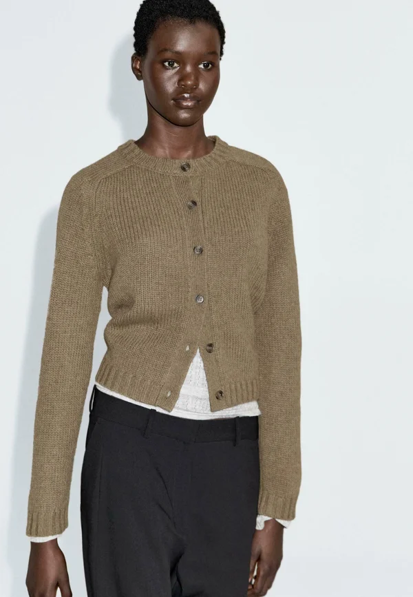 BUTTONED RAGLAN SLEEVE - Strickjacke - khaki