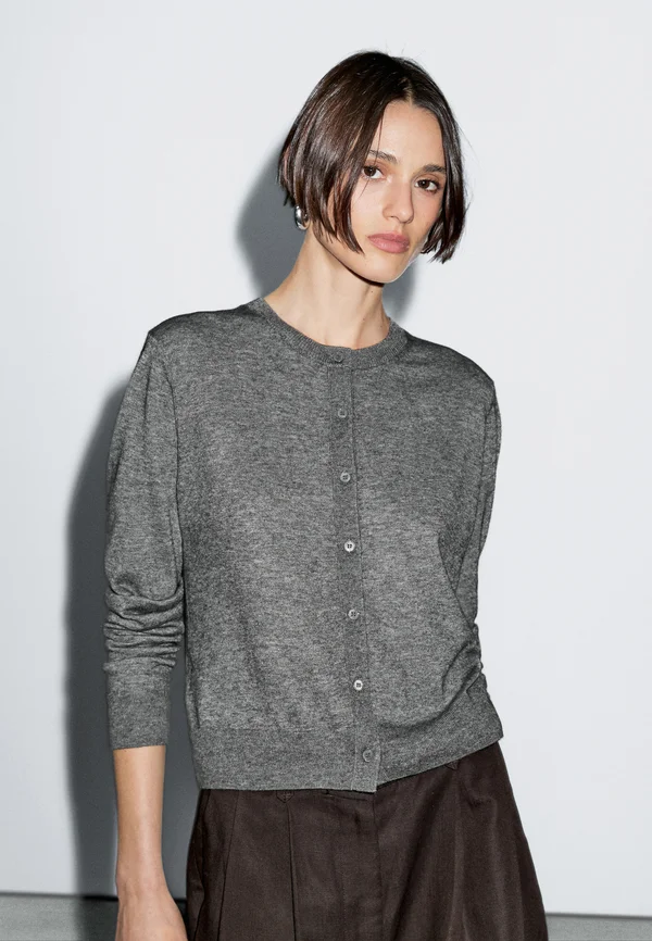 BUTTONED WITH CREW NECK - Strickjacke - grey