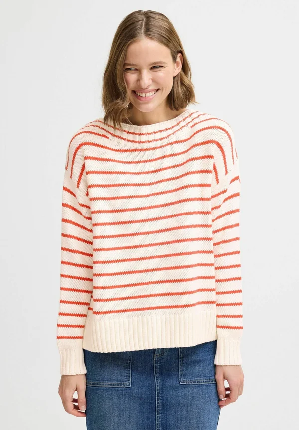 BYNAGLA - Strickpullover - poinsettia mix