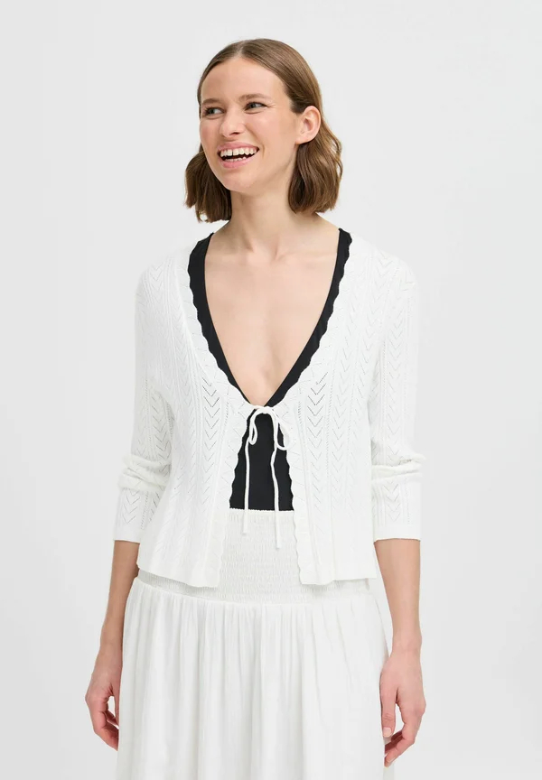 BYOMANJA - Strickjacke - marshmallow