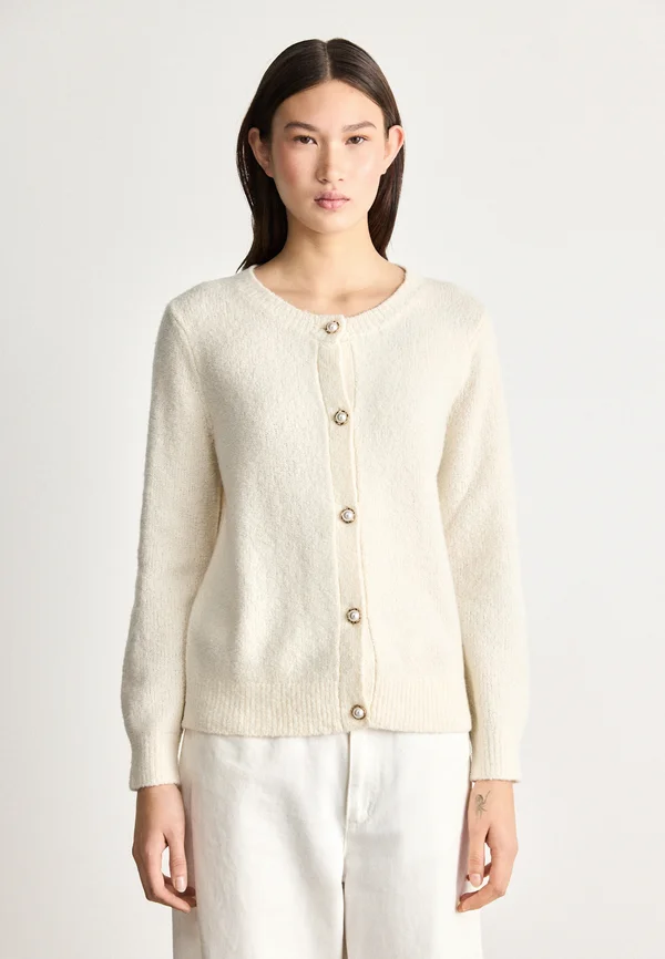 C NECK CARDIGAN - Strickjacke - cream