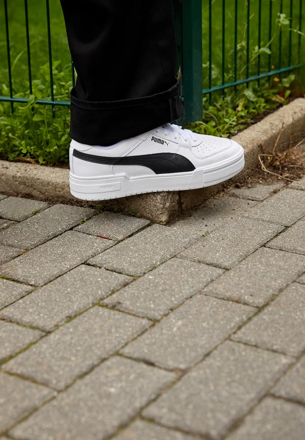 CA PRO CLASSIC UNISEX - Sneaker low - white/black