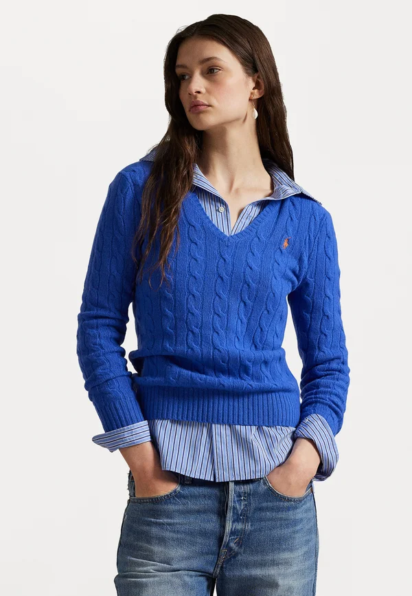CABLE-KNIT WOOL-CASHMERE V-NECK JUMPER  - Strickpullover - lapis blue