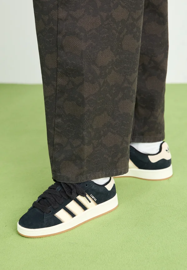 CAMPUS 00S - Skateschuh - magic beige/core black/cream white