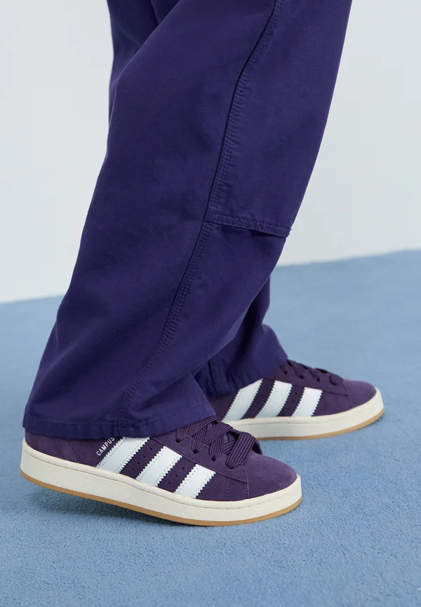 CAMPUS 00S W - Skateschuh - aurora plum/core white/gum