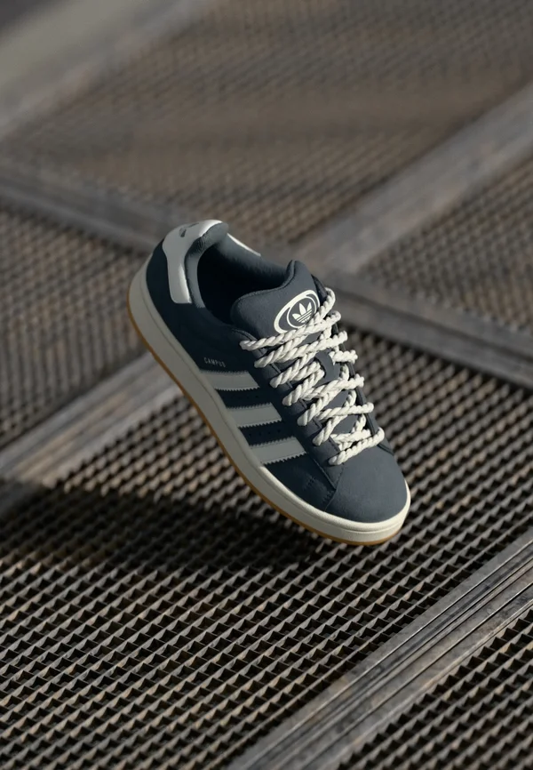 CAMPUS 00S W - Skateschuh - onix/core white