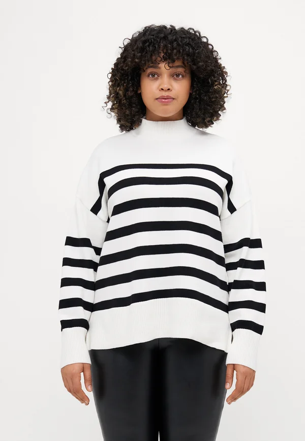 CARBARI HIGHNECK - Strickpullover - cloud dancer/black