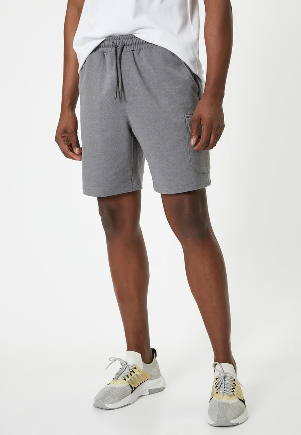 CARGO POCKET - Shorts - grey