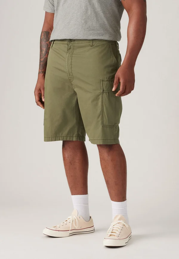 CARRIER - Shorts - olive night